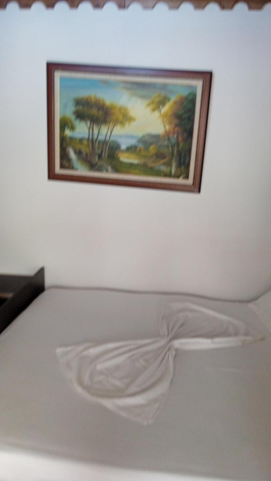Karafil Guesthouse Гірокастра Екстер'єр фото